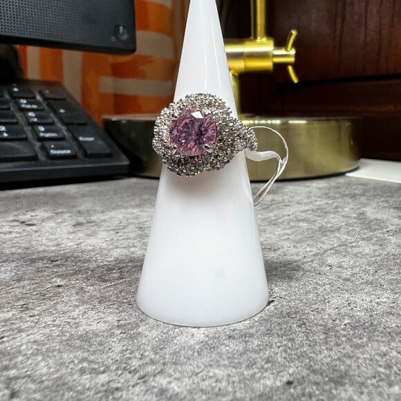 Ring Bomb Party RIng, size 6, NWOT - Picture 7 of 7